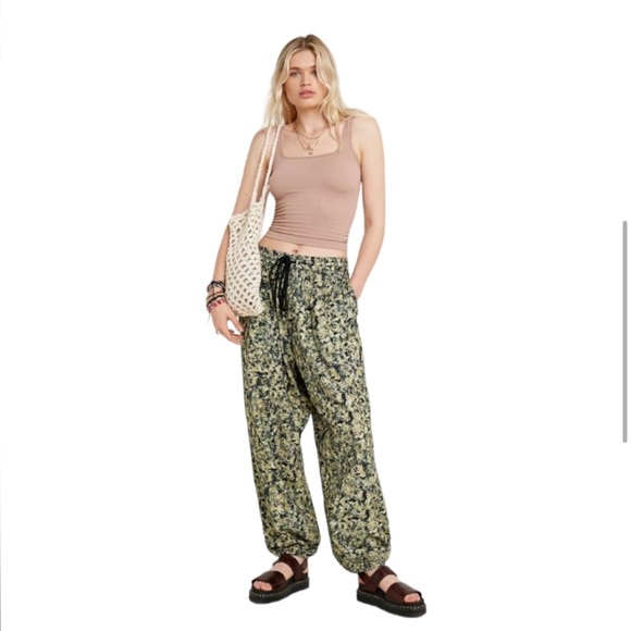 Free People Square One Seamless Cami in Nude - Picture 13 of 14